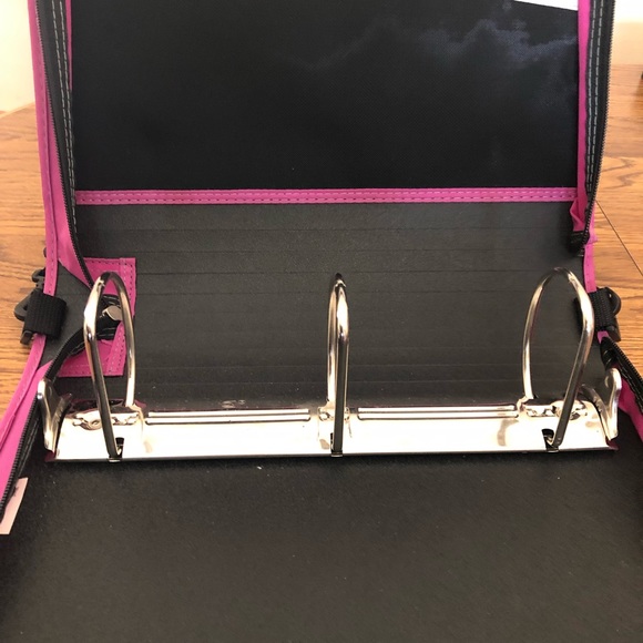 Five Star Mead 3” Ring Pink Zipper Binder w Strap - Picture 6 of 10